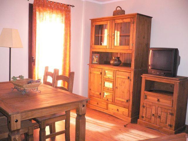 Apartamentos Turisticos Batlle Laspaúles Exteriör bild