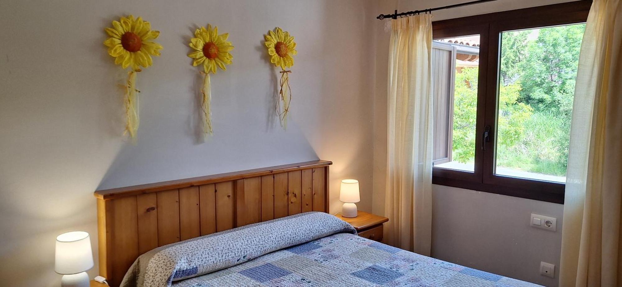 Apartamentos Turisticos Batlle Laspaúles Exteriör bild